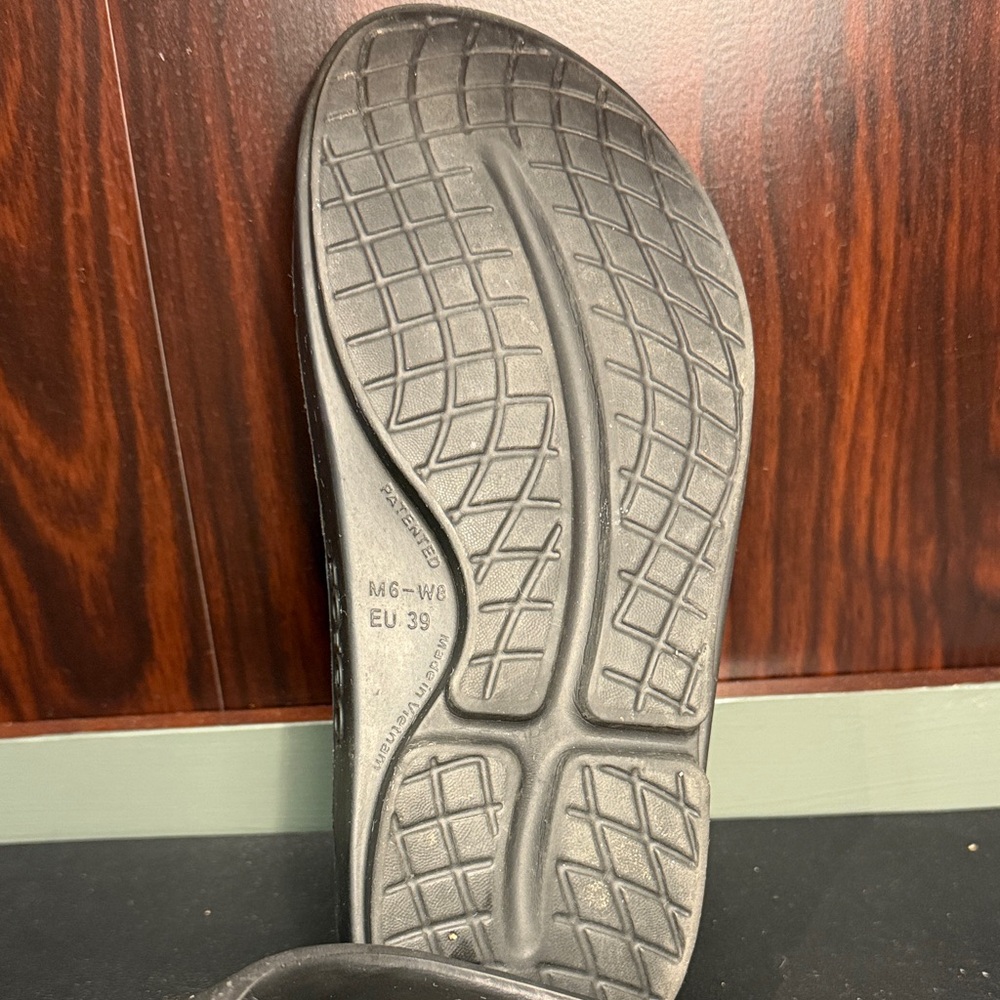 Unisex Black Slide Sandals - Picture 3 of 5